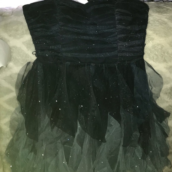 Prom Treasure 💎✨ - Picture 2 of 4